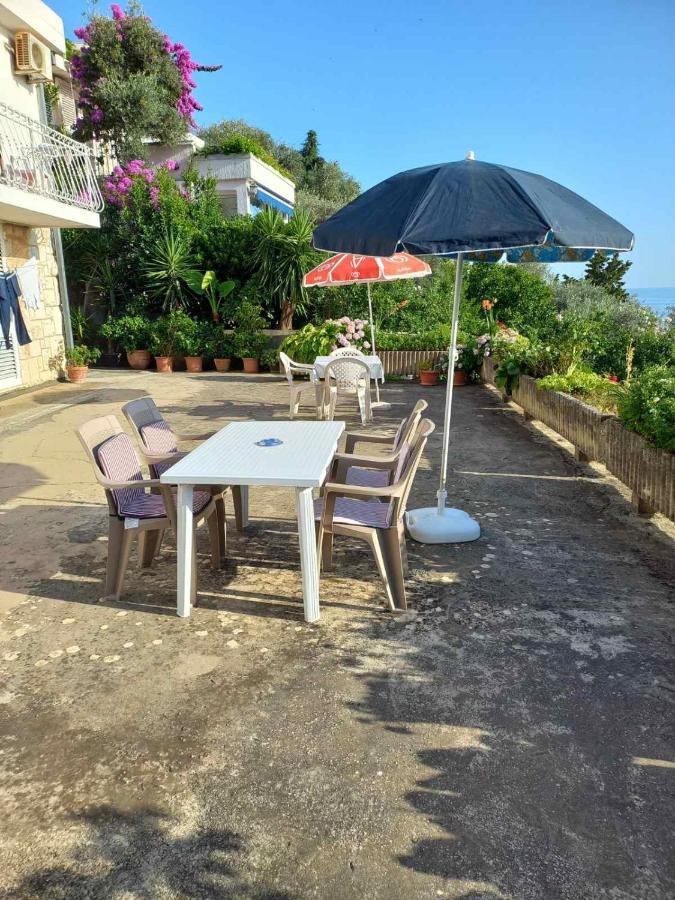 Apartments Andjus Sveti Stefan Exterior foto